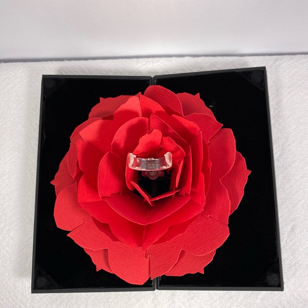 Ring Holder Red Rose 3D Engagement New In Case